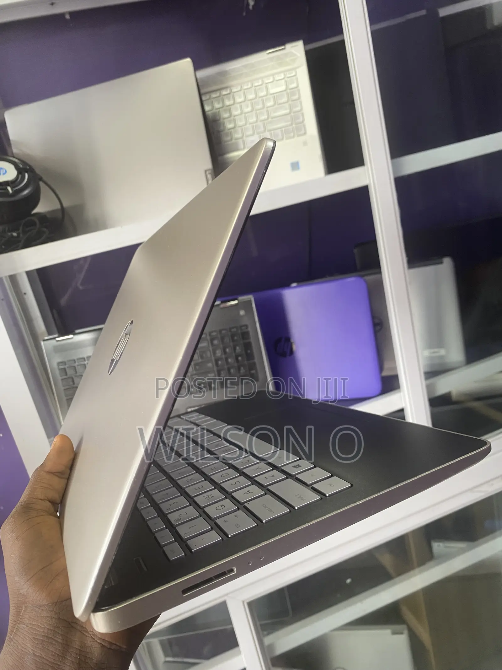 Laptop HP 14-dq1025cl 8GB Intel Core i5 SSD 256GB