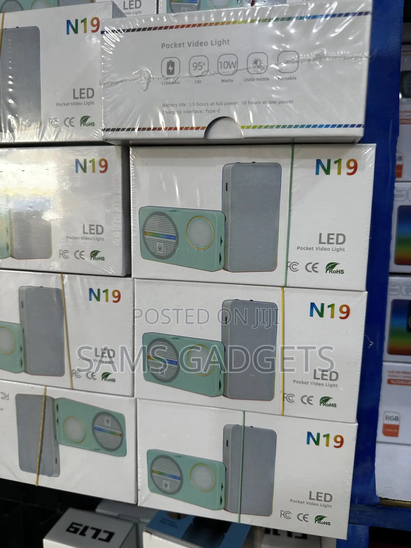 Brand New D8 Magsafe Magnetic Led Fill Lights (With Mirror Stand)