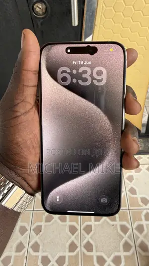 Apple iPhone 15 Pro Max 256 GB Silver