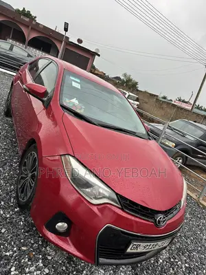 Toyota Corolla S 4dr Sedan (1.8L 4cyl CVT) 2016 Red