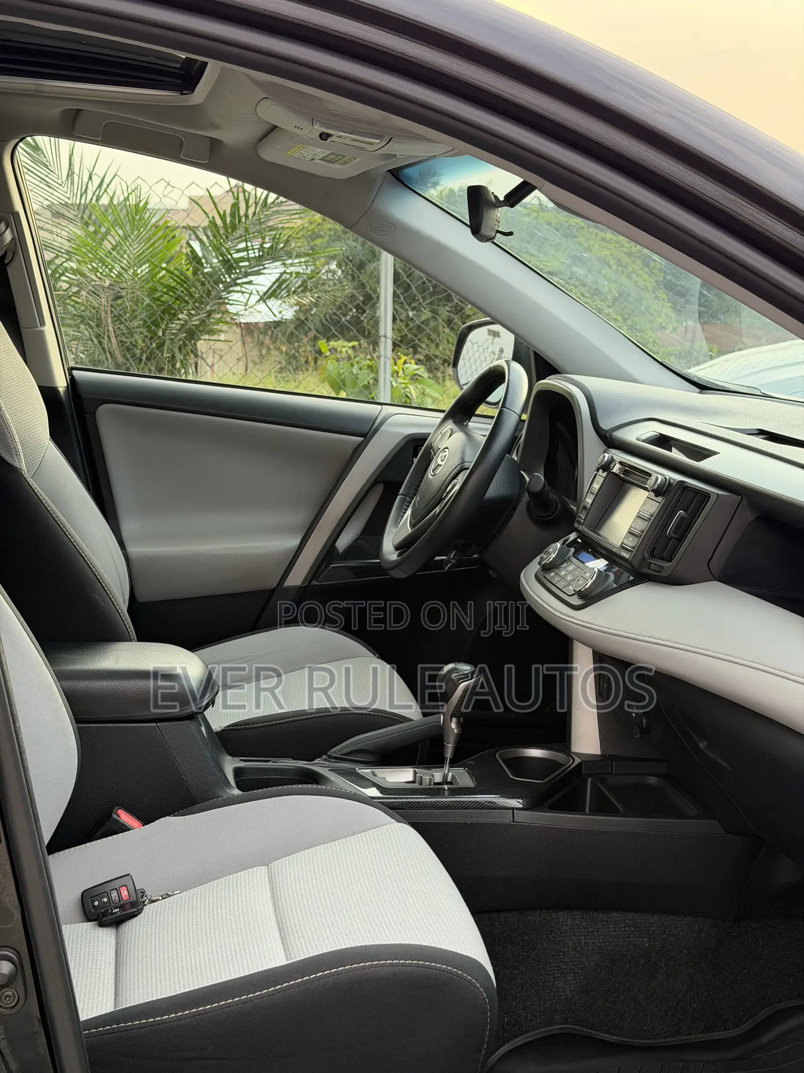 Toyota RAV4 XLE 4dr SUV AWD (2.5L 4cyl 6A) 2018 Black
