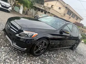 Mercedes-Benz C300 Luxury 4matic Sedan AWD (2.0L 4cyl 7A) 2017 Black