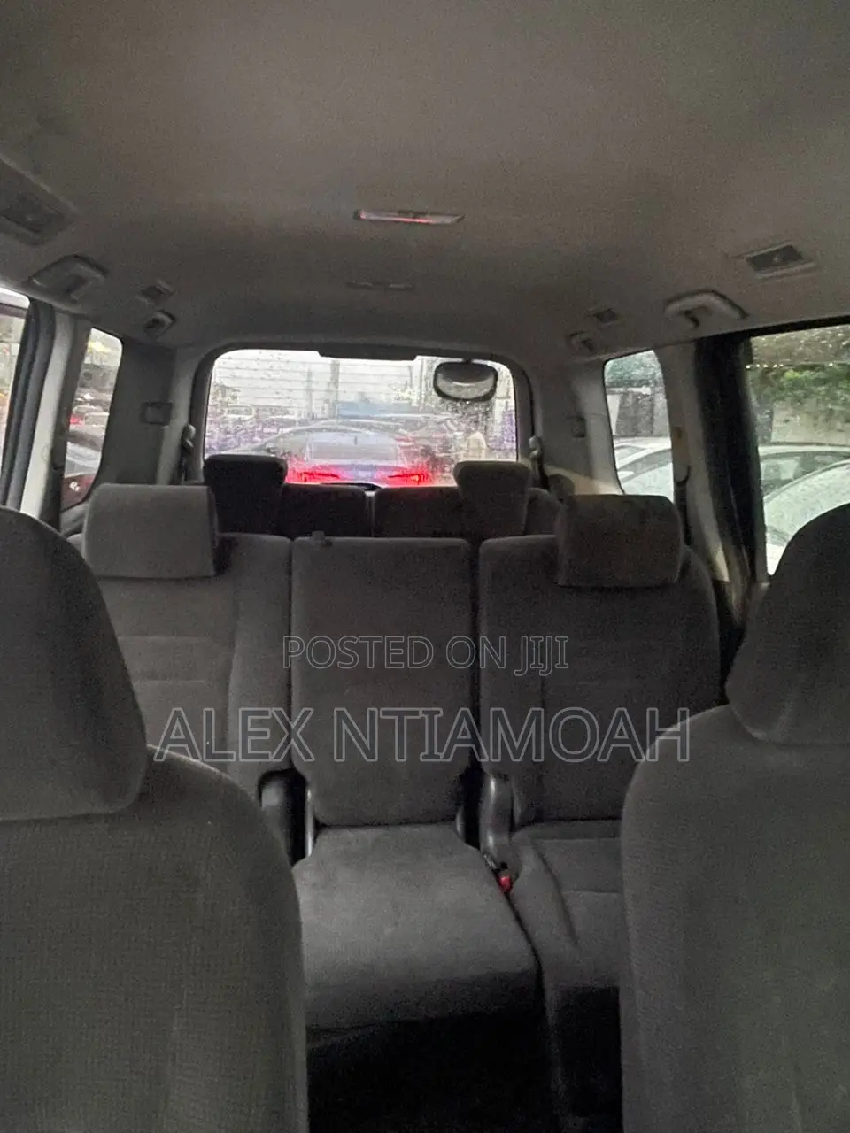 Toyota Voxy 2013 Silver