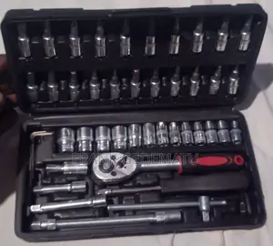 Professional 46pcs Ratchet Socket Wrench Set With Carry Case
