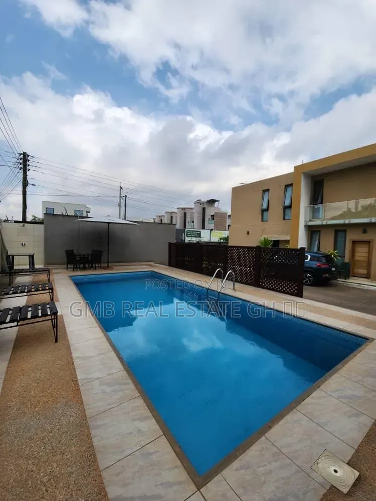 5bdrm Townhouse / Terrace in Roman Ridge, Shopping Arcade Area for rent