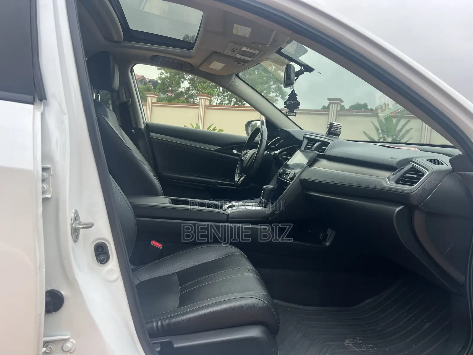 Honda Civic 2018 White