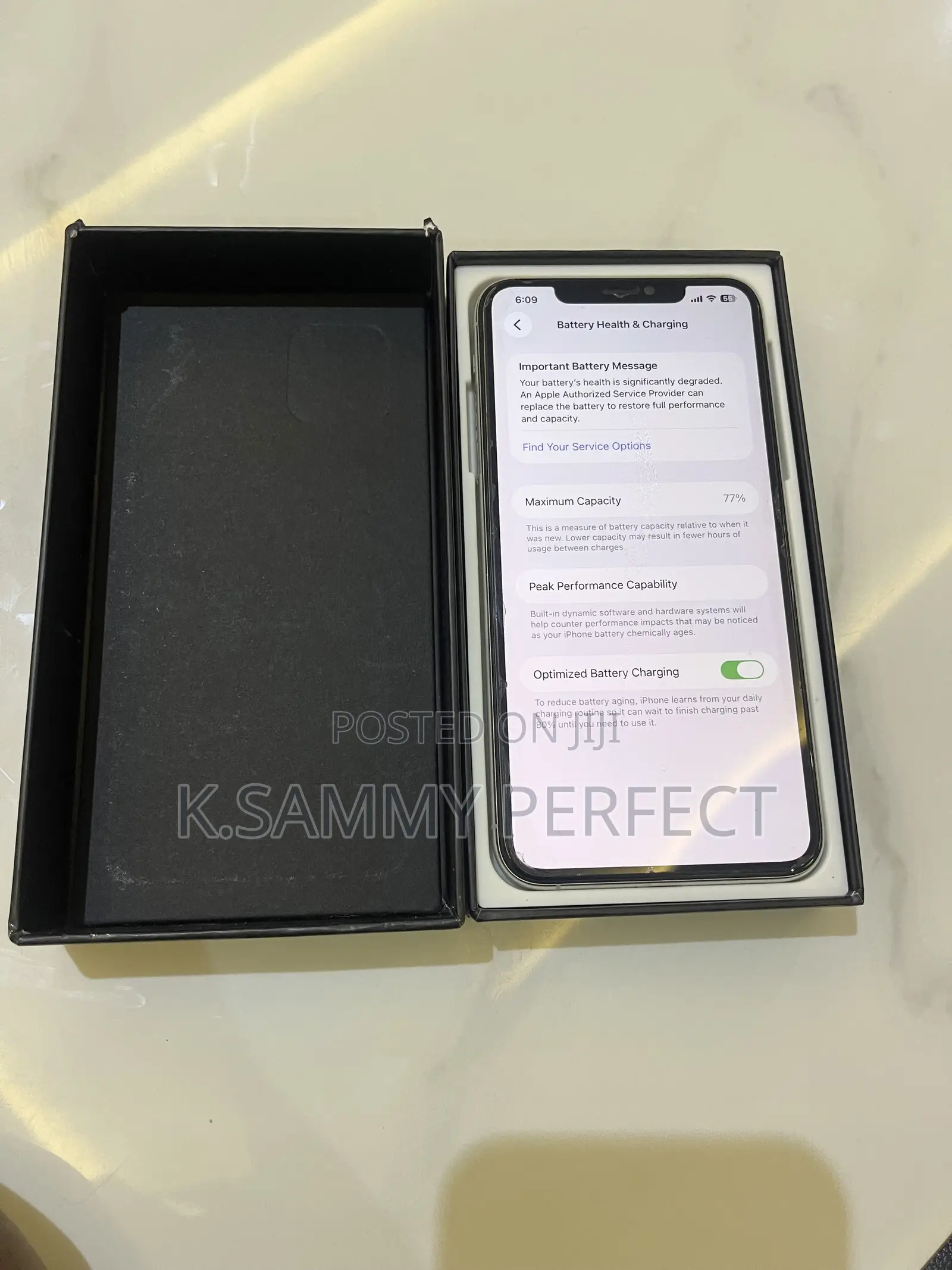 New Apple iPhone 11 Pro Max 64 GB White