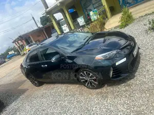 Toyota Corolla 2018 Black