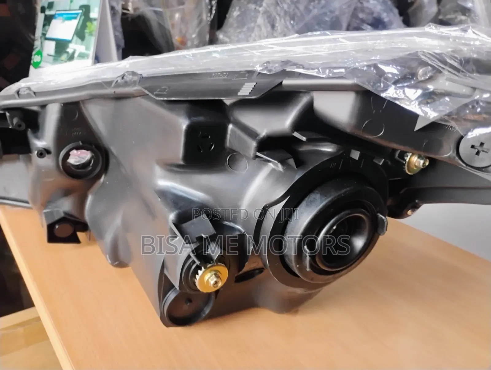 Toyota Vitz 2012 2013 2014 Headlight Set