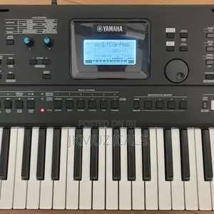 Yamaha PSR E473