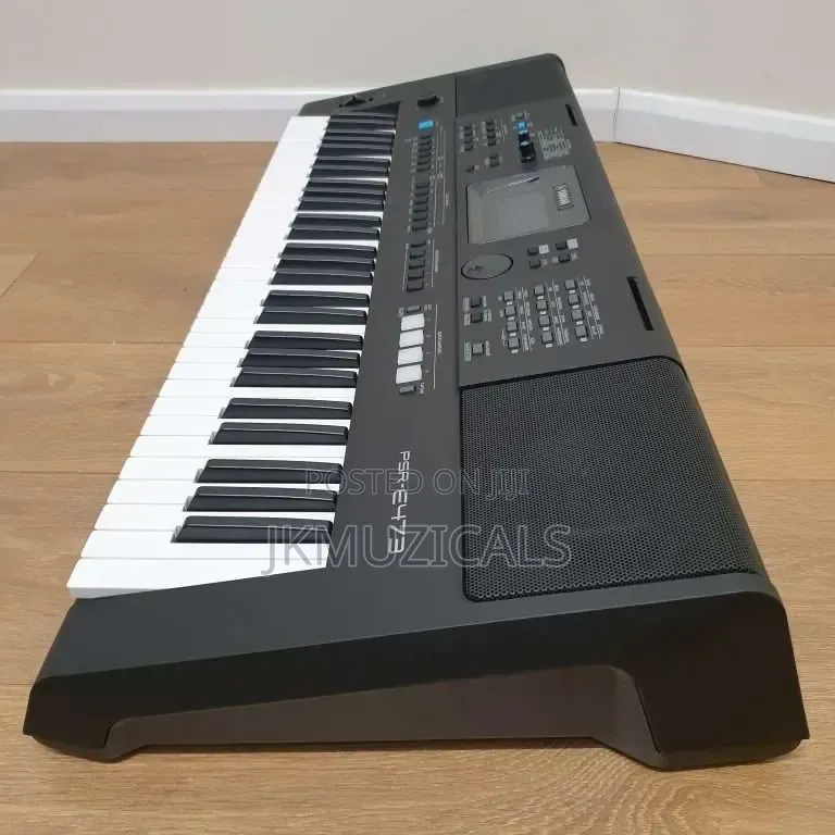Yamaha PSR E473