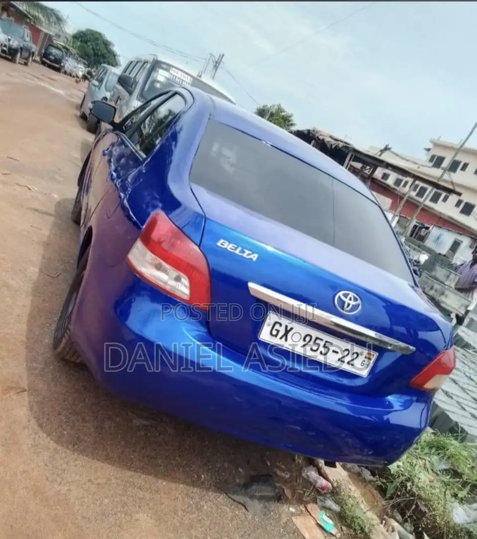 Toyota Belta 2012 Blue