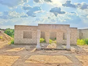 4bdrm House in Bosomtwe for sale