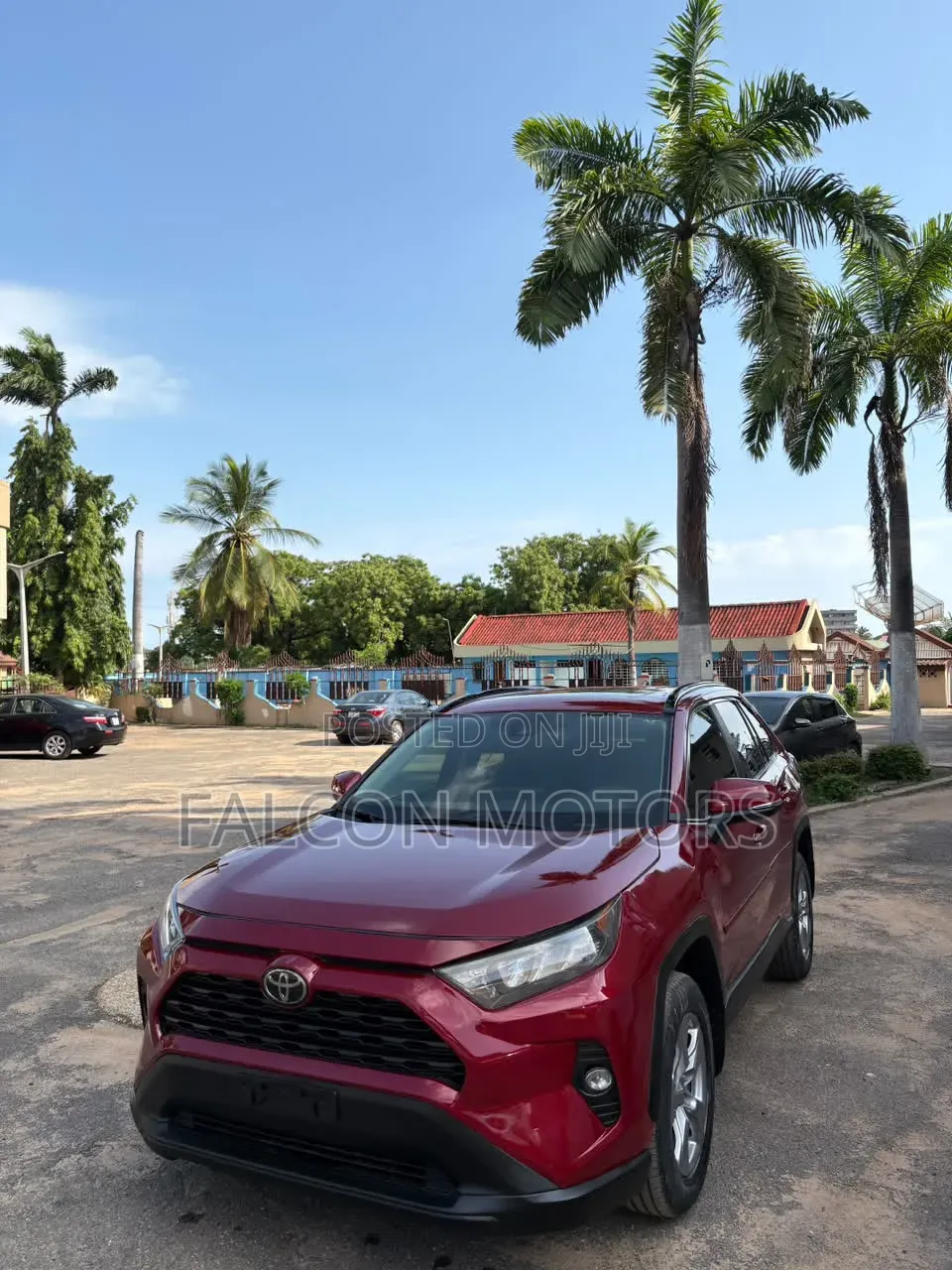 Toyota RAV4 XLE Premium AWD 2020 Red