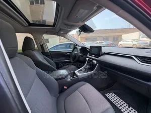 Toyota RAV4 XLE Premium AWD 2020 Red