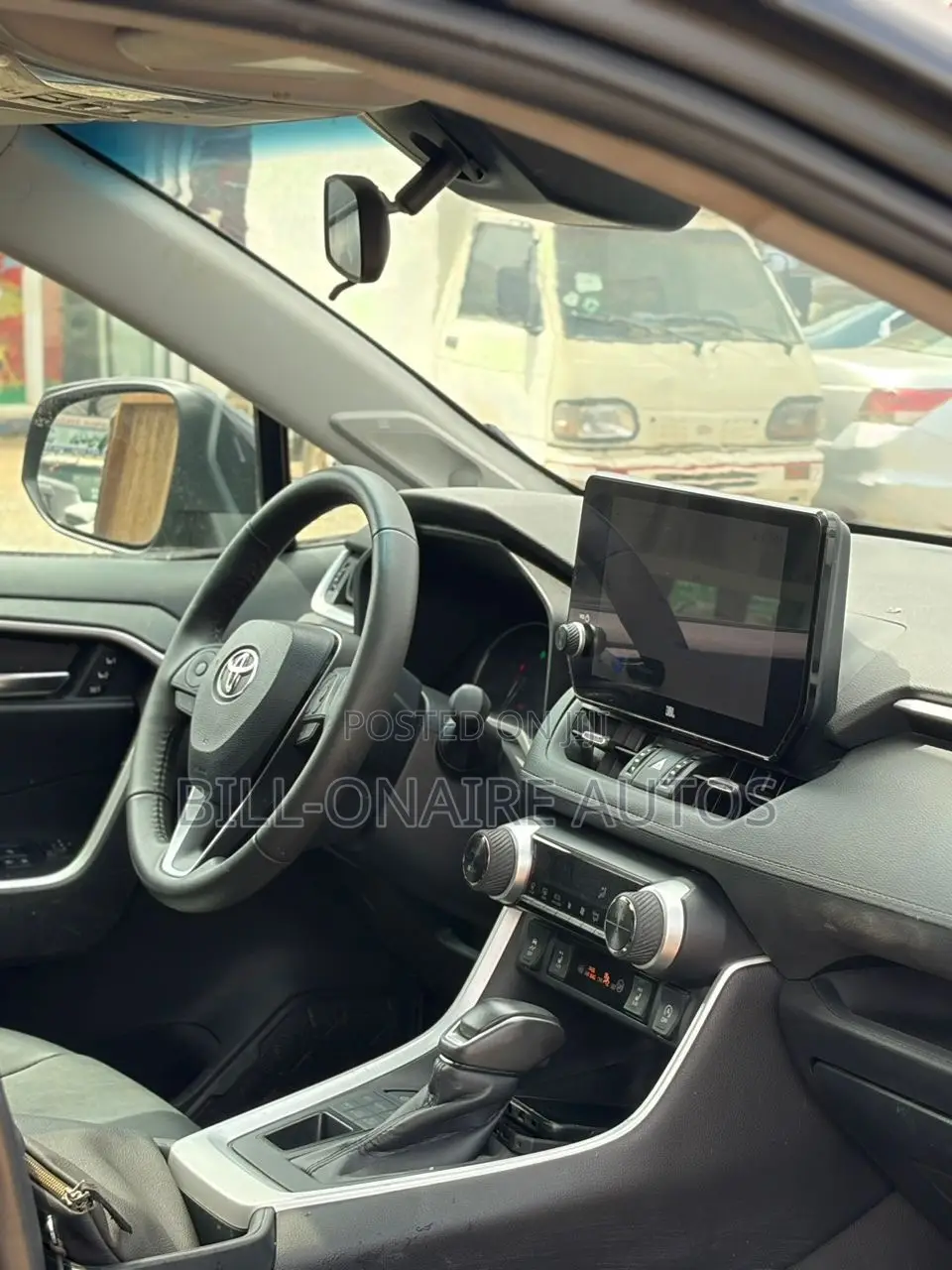 Toyota RAV4 XLE Premium AWD 2024 Black