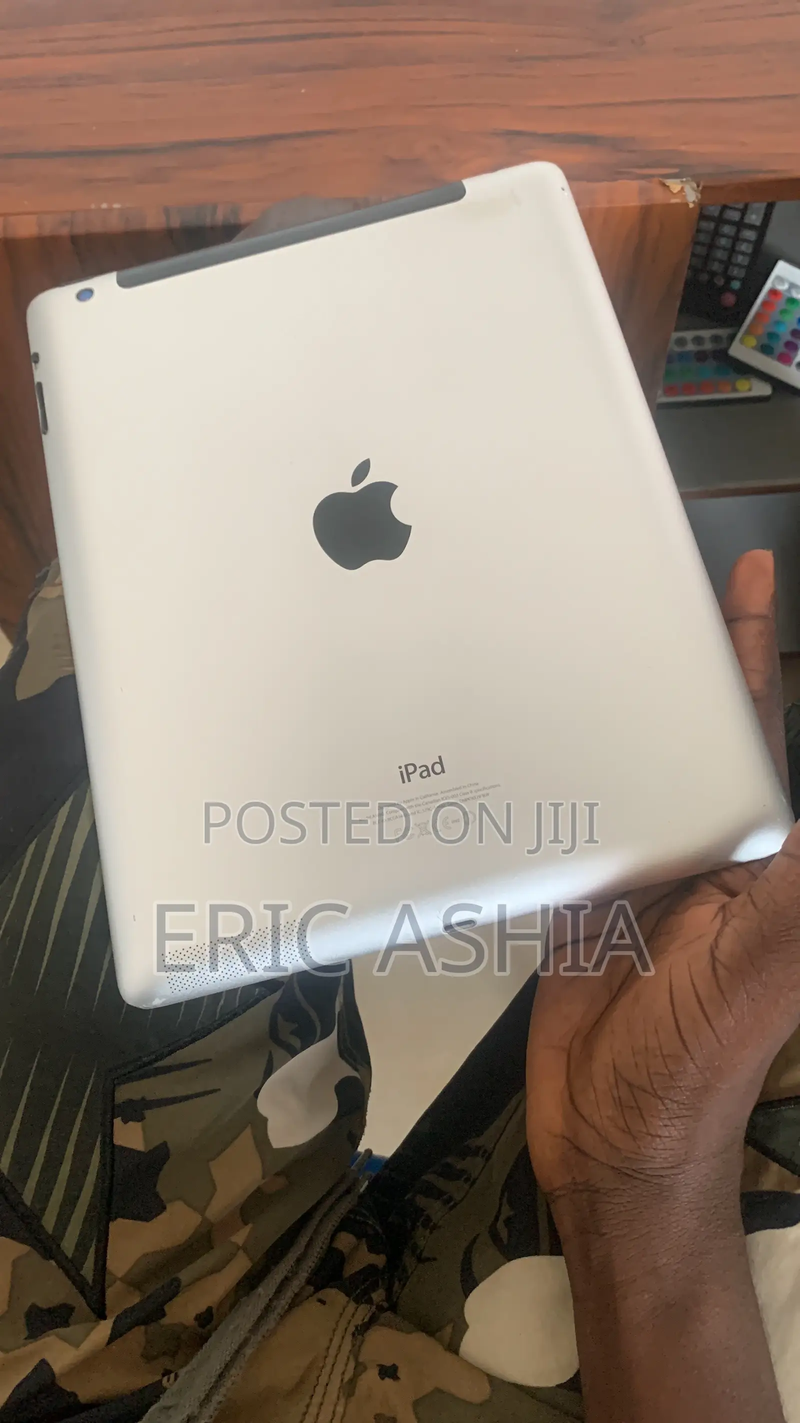 Apple iPad 4 Wi-Fi + Cellular 32 GB Silver