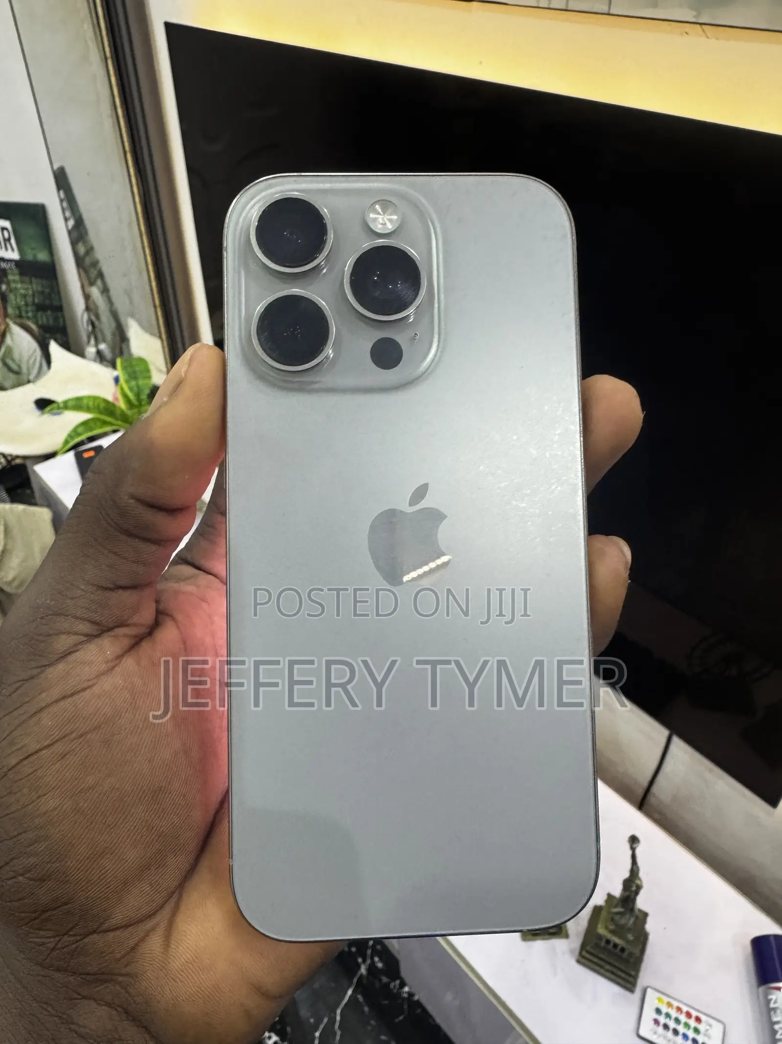Apple iPhone 16 Pro 128 GB Silver