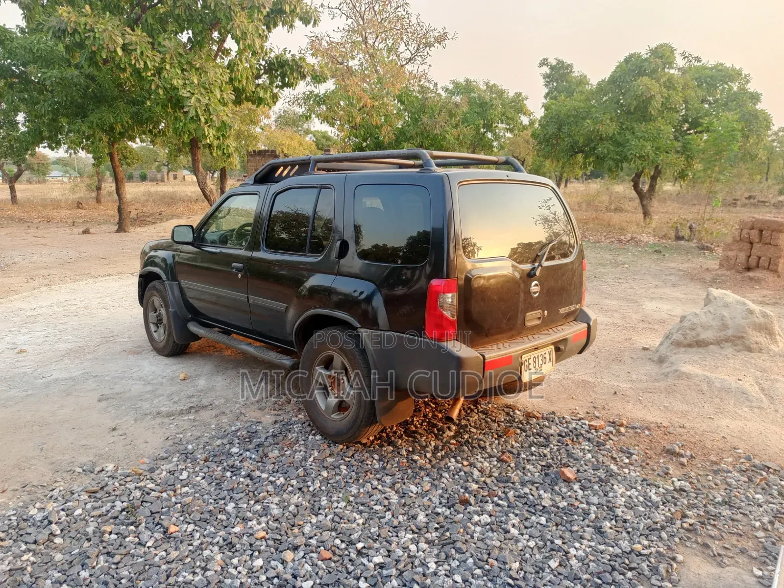 Nissan Xterra 2002 Black