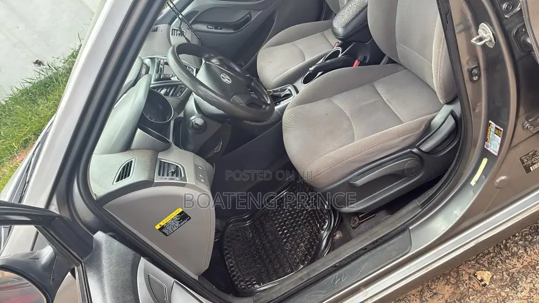 Hyundai Elantra 2015 Gray