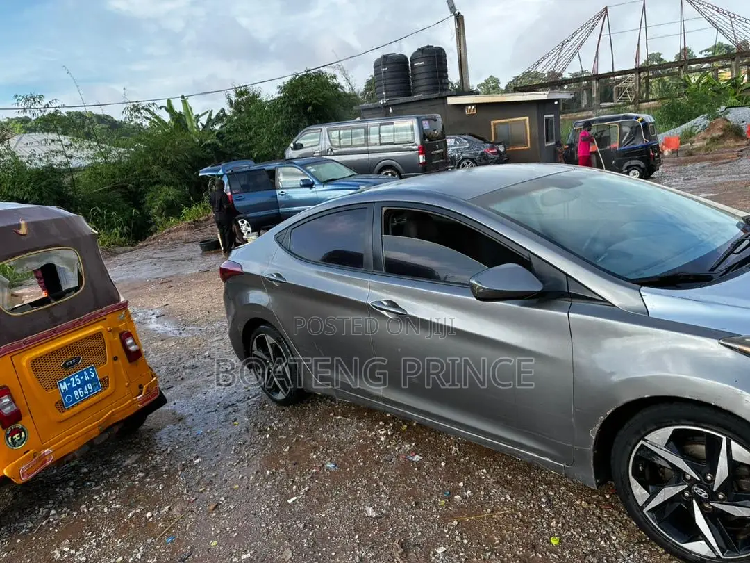 Hyundai Elantra 2015 Gray