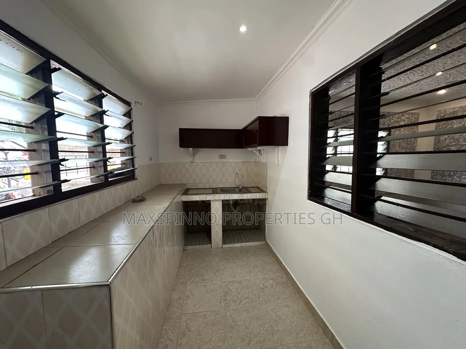1bdrm Apartment in Maxspinno Properties, American House for rent