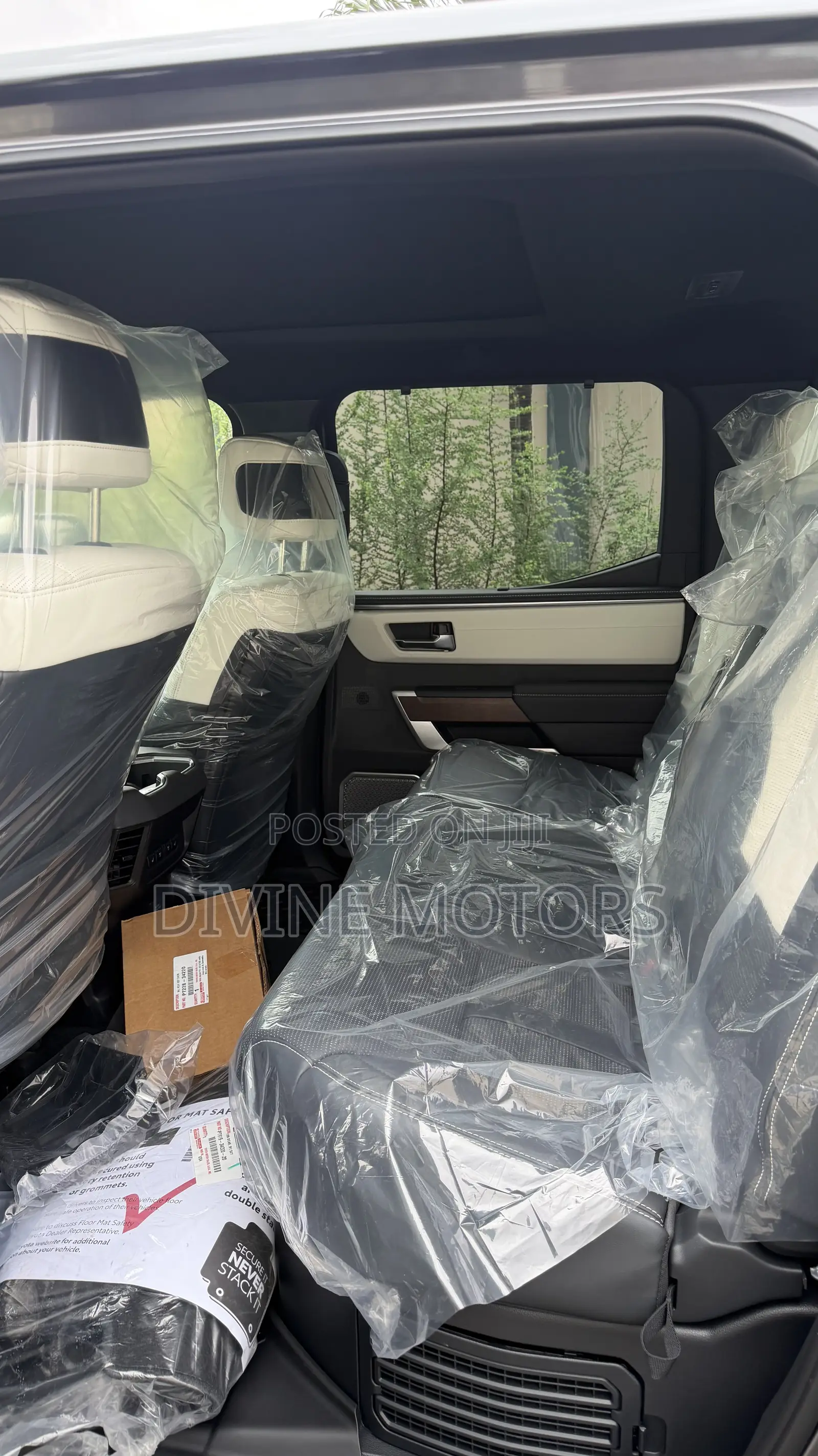 New Toyota Tundra Capstone CrewMax 4WD SB w/5.5' Bed (Hybrid) 2025 Gray