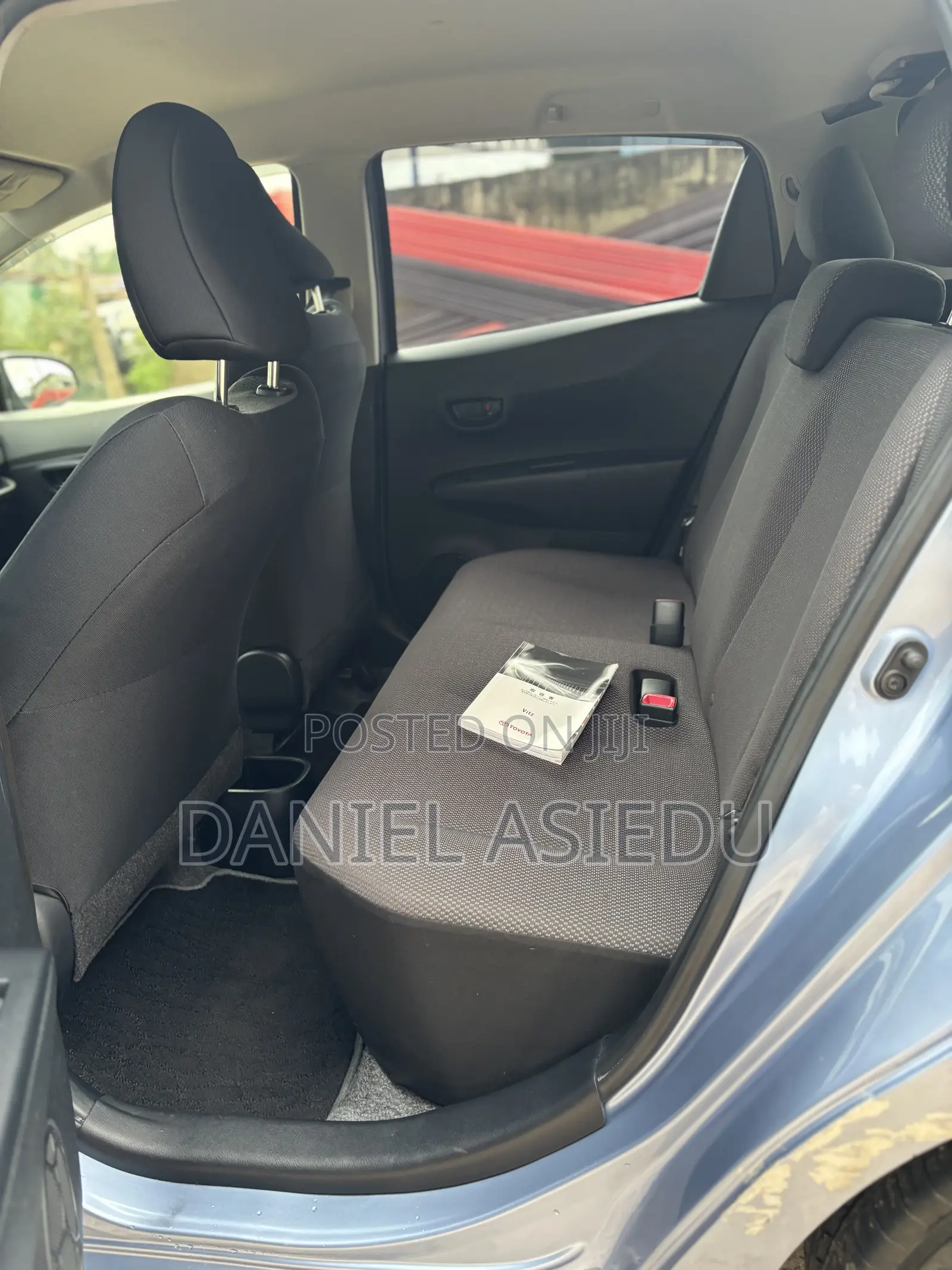 Toyota Vitz 1.3 AWD 3dr 2013 Blue