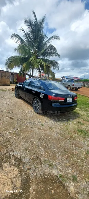 Hyundai Sonata 2011 Black