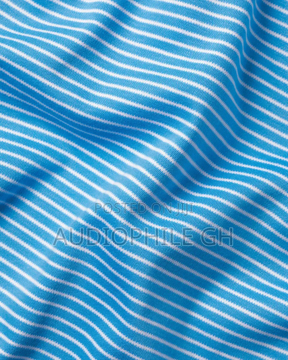 Charles Tyrwhitt Fine Stripe Short Sleeves Performance Polo Shirt