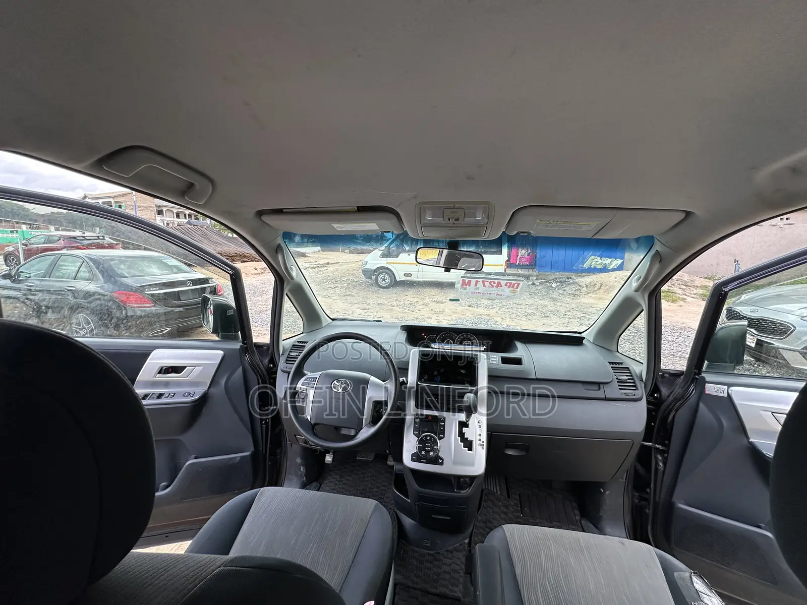 Toyota Voxy 2012 Burgundy