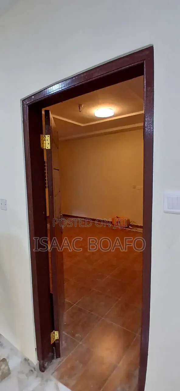 2bdrm House in Accra Metropolitan for rent