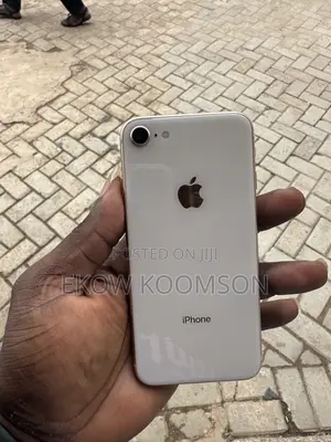 Apple iPhone 8 64 GB Gold
