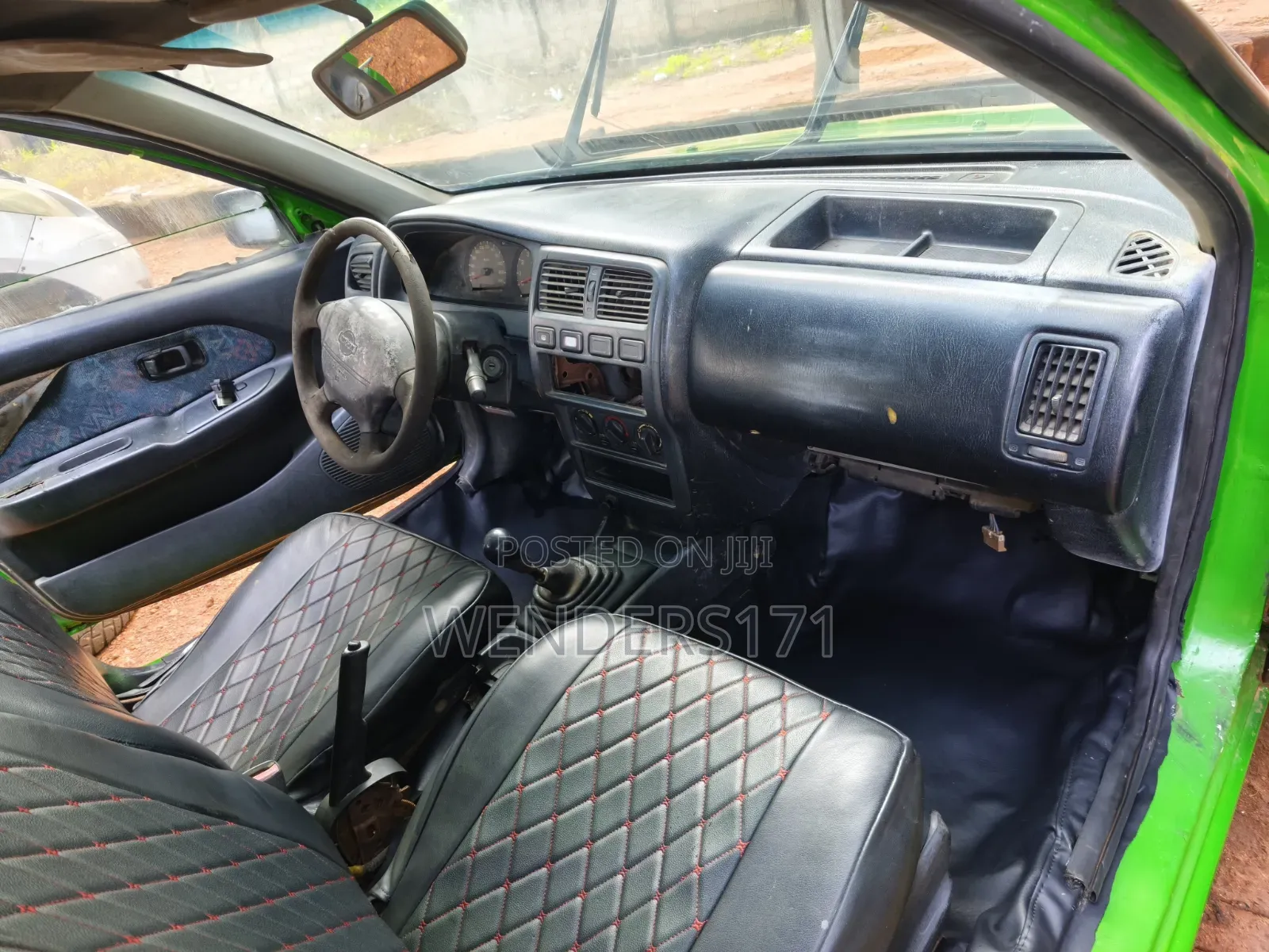Nissan Almera 2000 Green
