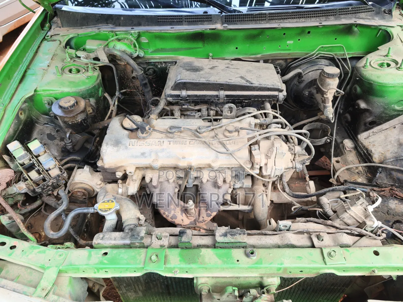 Nissan Almera 2000 Green