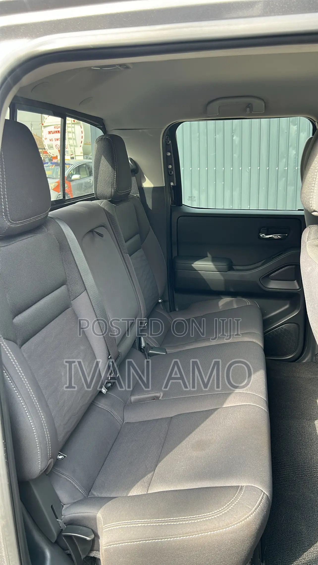 Nissan Frontier SV 2023 Gray