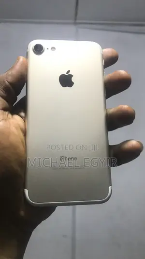 Apple iPhone 7 128 GB Gold