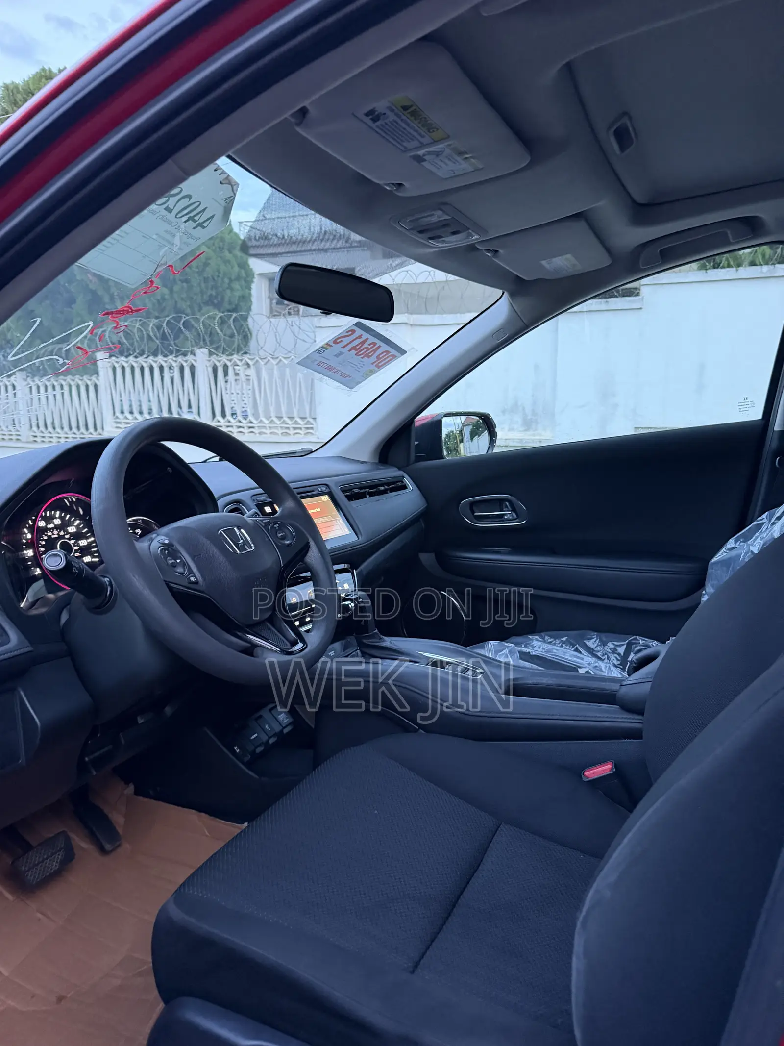 Honda HR-V 4dr SUV (1.5L 4cyl CVT) 2016