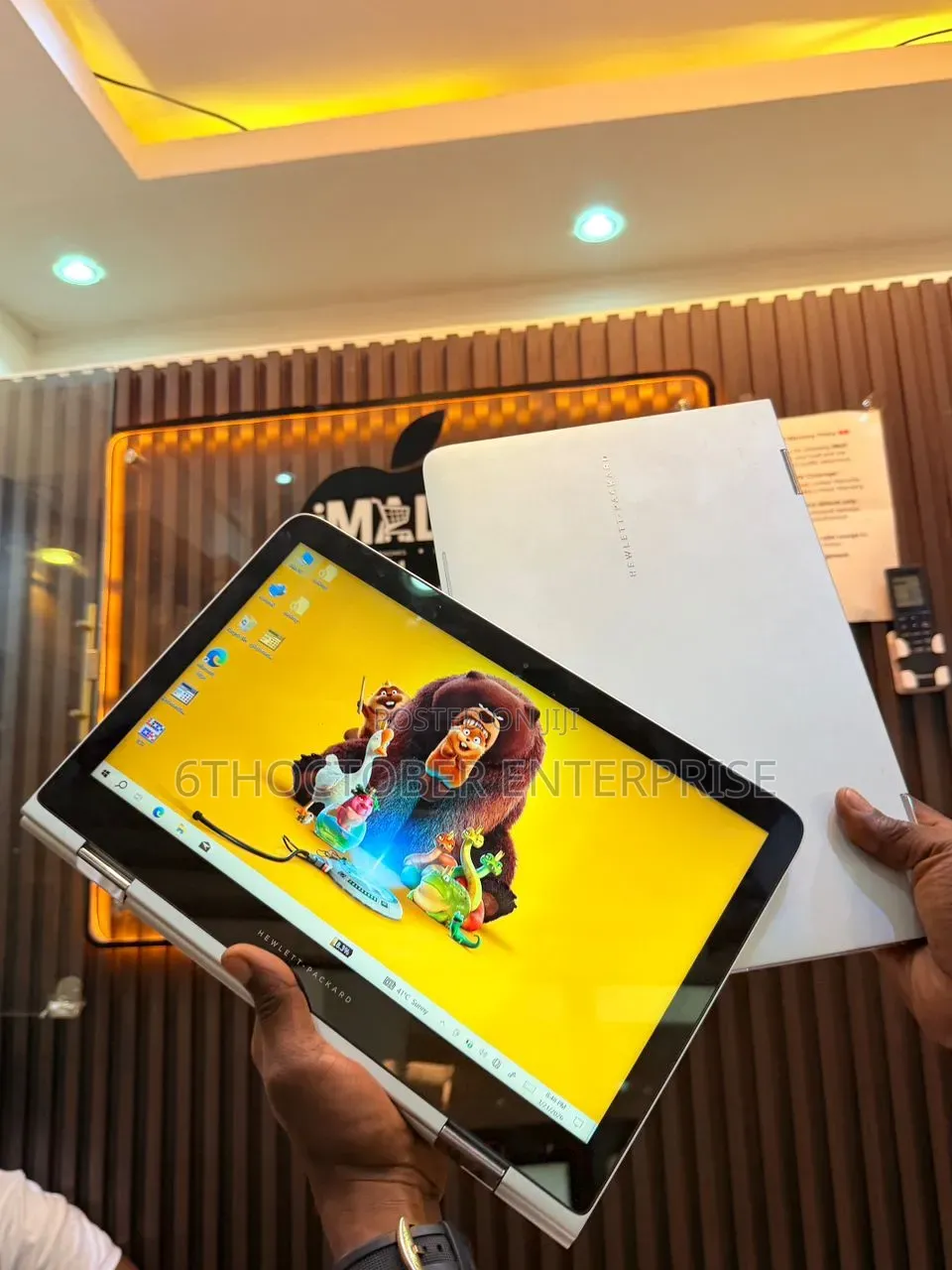 New Laptop HP Spectre X360 8GB Intel Core i7 SSD 256GB