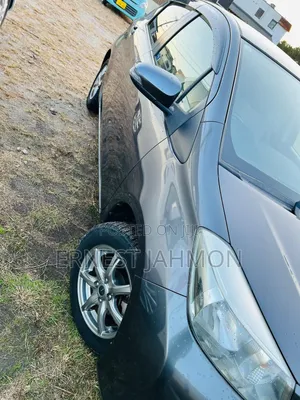 Toyota Vitz 2016 Gray