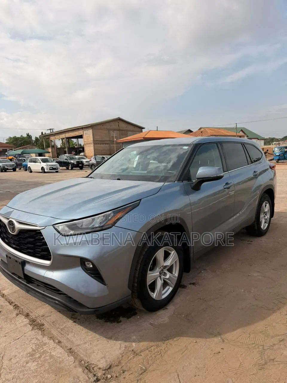 Toyota Highlander LE AWD 2020 Blue
