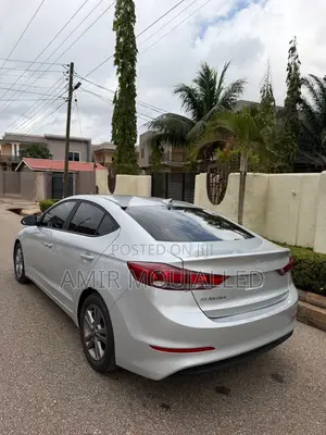 Hyundai Elantra Limited 2018 Silver
