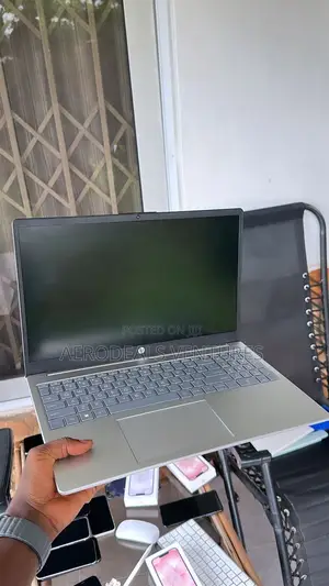 Laptop HP 4GB Intel HDD 128GB