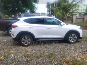 Hyundai Tucson Eco AWD 2016 White