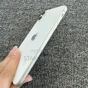 New Apple iPhone 11 128 GB Green