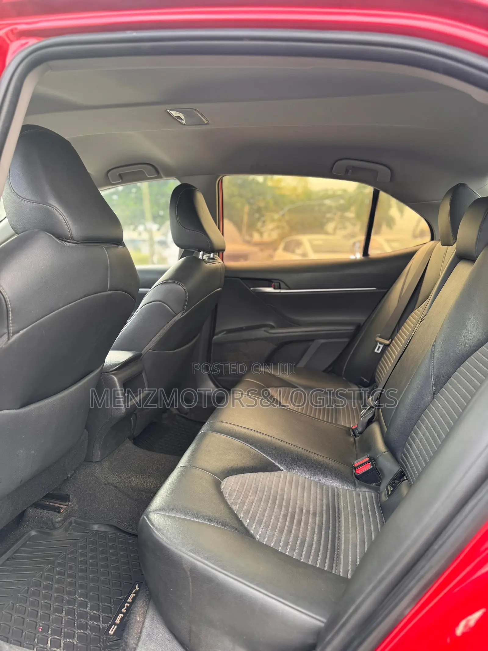 Toyota Camry LE FWD (2.5L 4cyl 8AM) 2018 Red