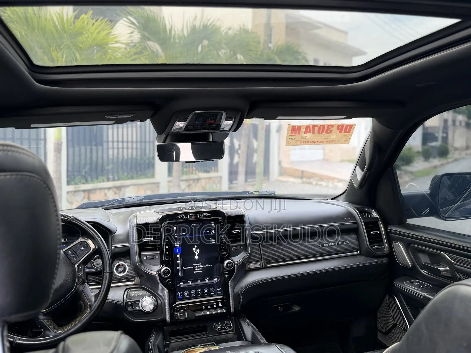 RAM 1500 2021 Blue
