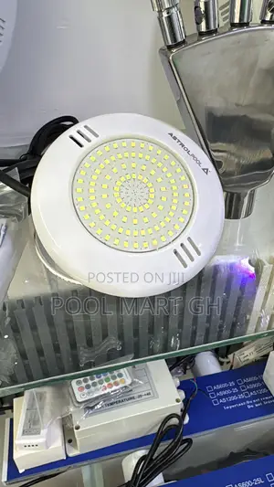 Resin-Filled Swimming Pool Light
