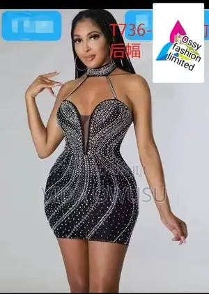 Queen Vee Collection