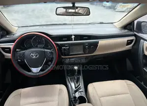 Toyota Corolla LE 4dr Sedan (1.8L 4cyl CVT) 2015 Black